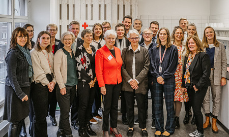 Gruppenfoto der DRK-Delegation und des schwedischen Roten Kreuz