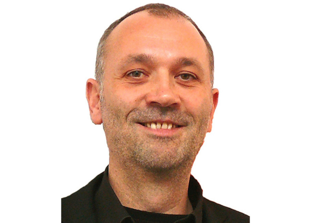 Portraitfoto von Jörg Hodemacher