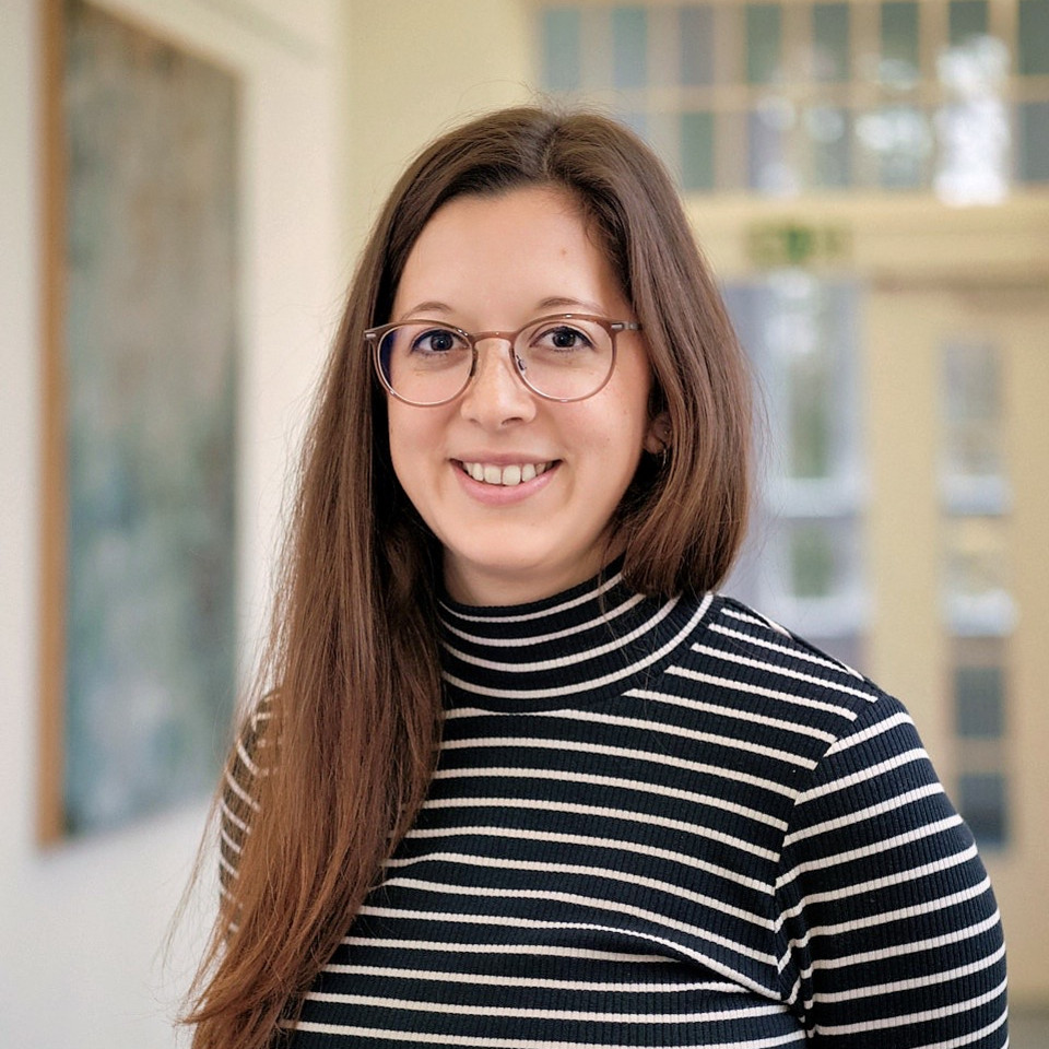 Mareike Artiga Gonzalez Mitarbeiterin im DRK im Fachteam Finanzierung 