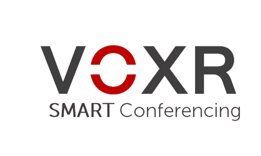 Das Logo hat den Namen VOXR in abstrakter Schrift mit dem Untertitel "smart conferencing"