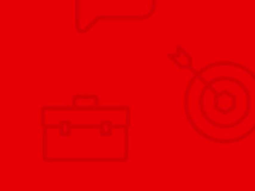 Titelbild des Handbuchs Digitalstrategie mit dem Logo des Deutschen Roten Kreuzes und dem Schriftzug "Handbuch Digitalstrategie. Ein Kompass für Ihre Organisation."