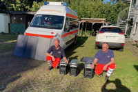 Personen mit Solargeneratoren