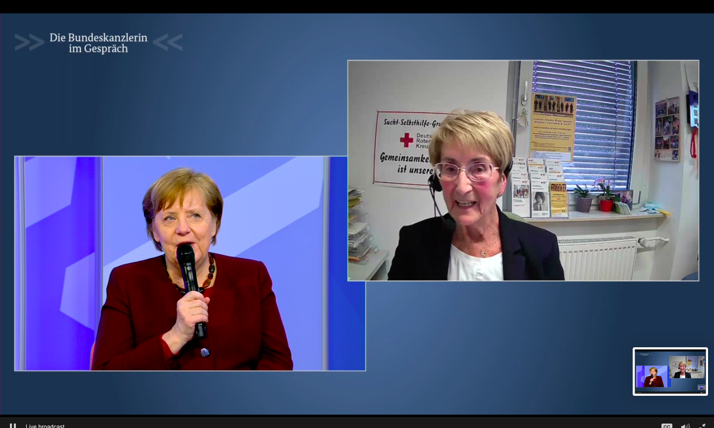 Bundeskanzlerin Merkel mit Friedel Weyrauch im Bürgerdialog