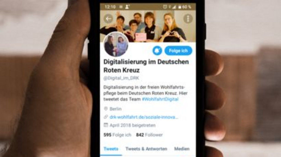 Weiter zu Twitter Hier finden Sie die Verlinkung unseres Twitter-Kanals. Wir freuen uns, wenn sie @digital_im_drk folgen