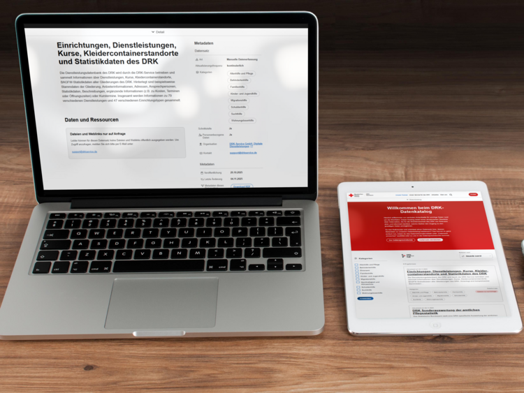 Bild von einem Laptop und Tablet, die die Weboberfläche des DRK Datenkatalogs zeigen